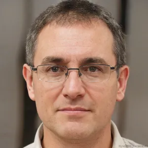 Daniel Ross